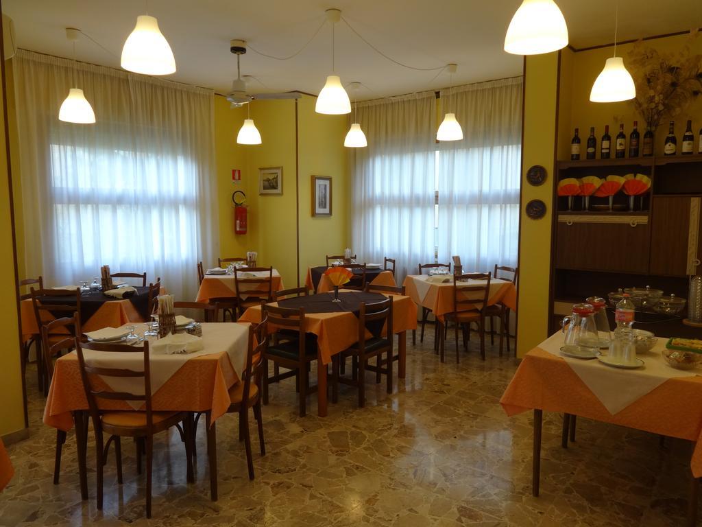 Hotel Saturno Кианчано Терме Екстериор снимка
