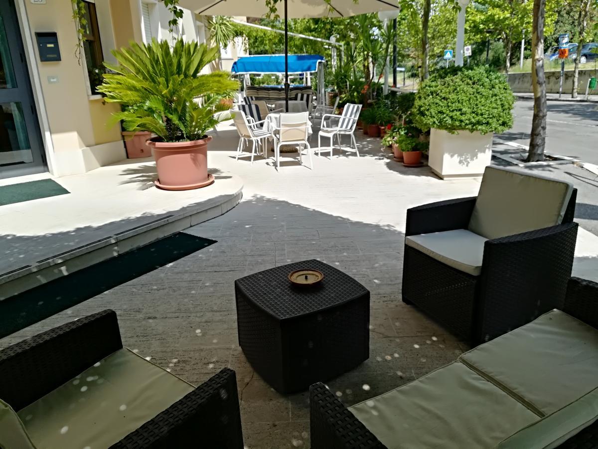 Hotel Saturno Кианчано Терме Екстериор снимка