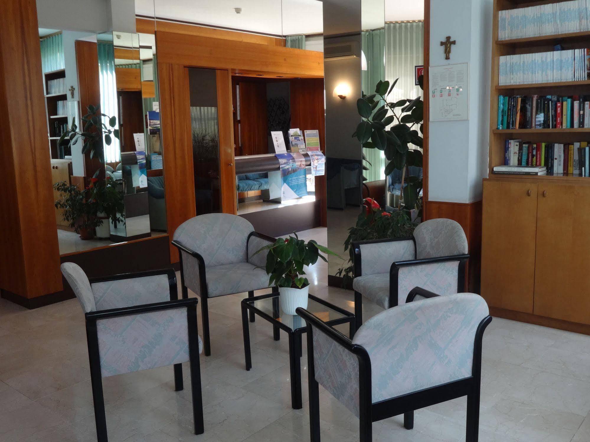 Hotel Saturno Кианчано Терме Екстериор снимка